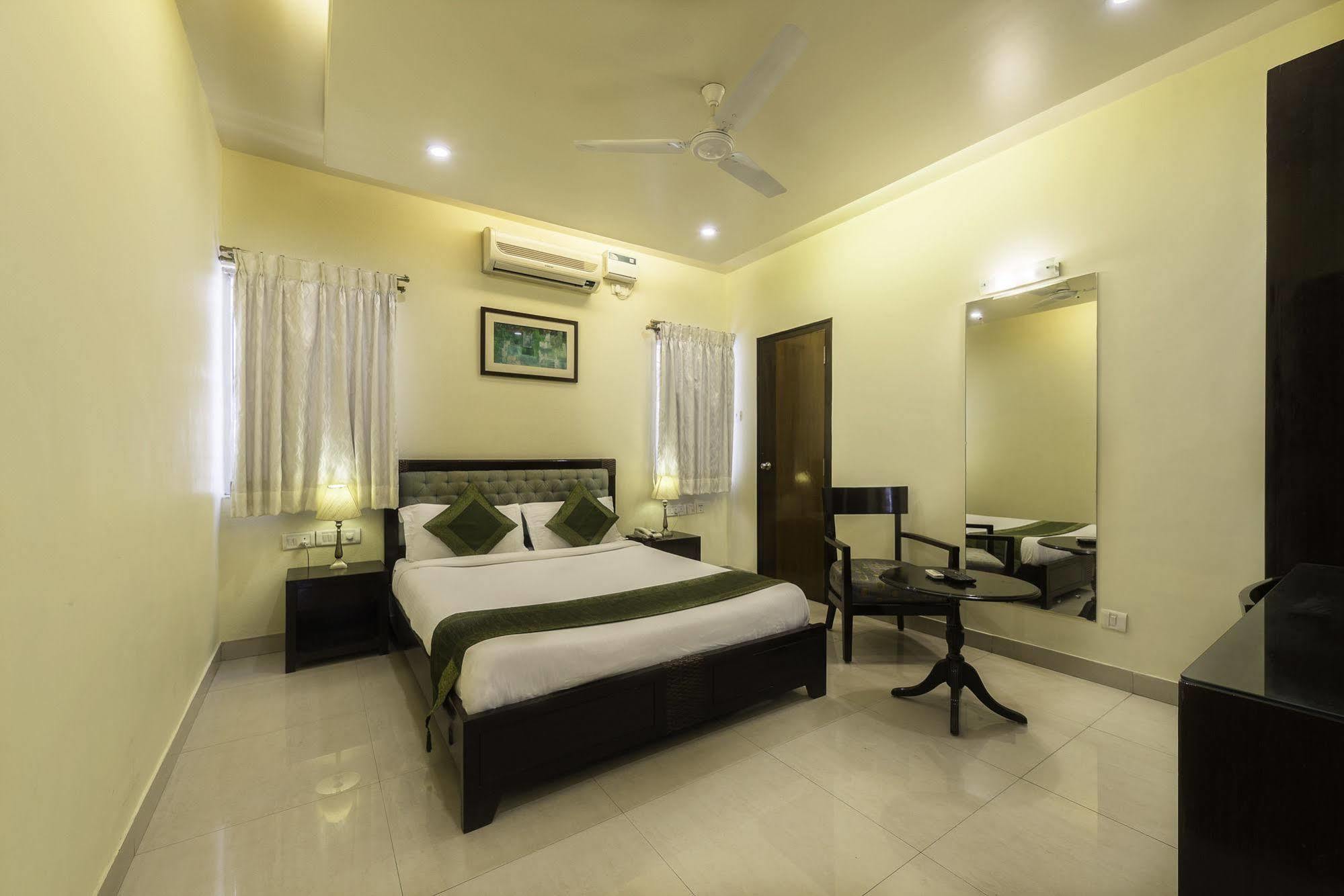 Olive Zip Rest House Road By Embassy Group Bangalore Extérieur photo
